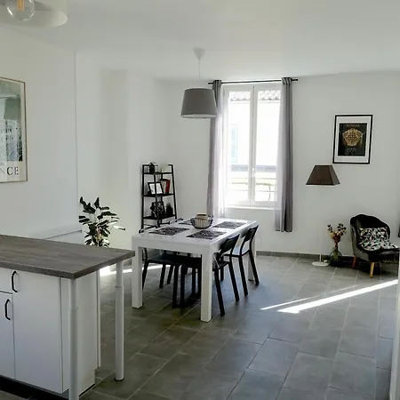 Apartament Maison Carree/coeur Historique De - Superbe Appt 55m² Nîmes
