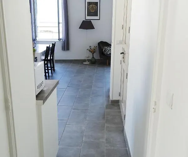 Maison Carree/coeur Historique De - Superbe Appt 55m²